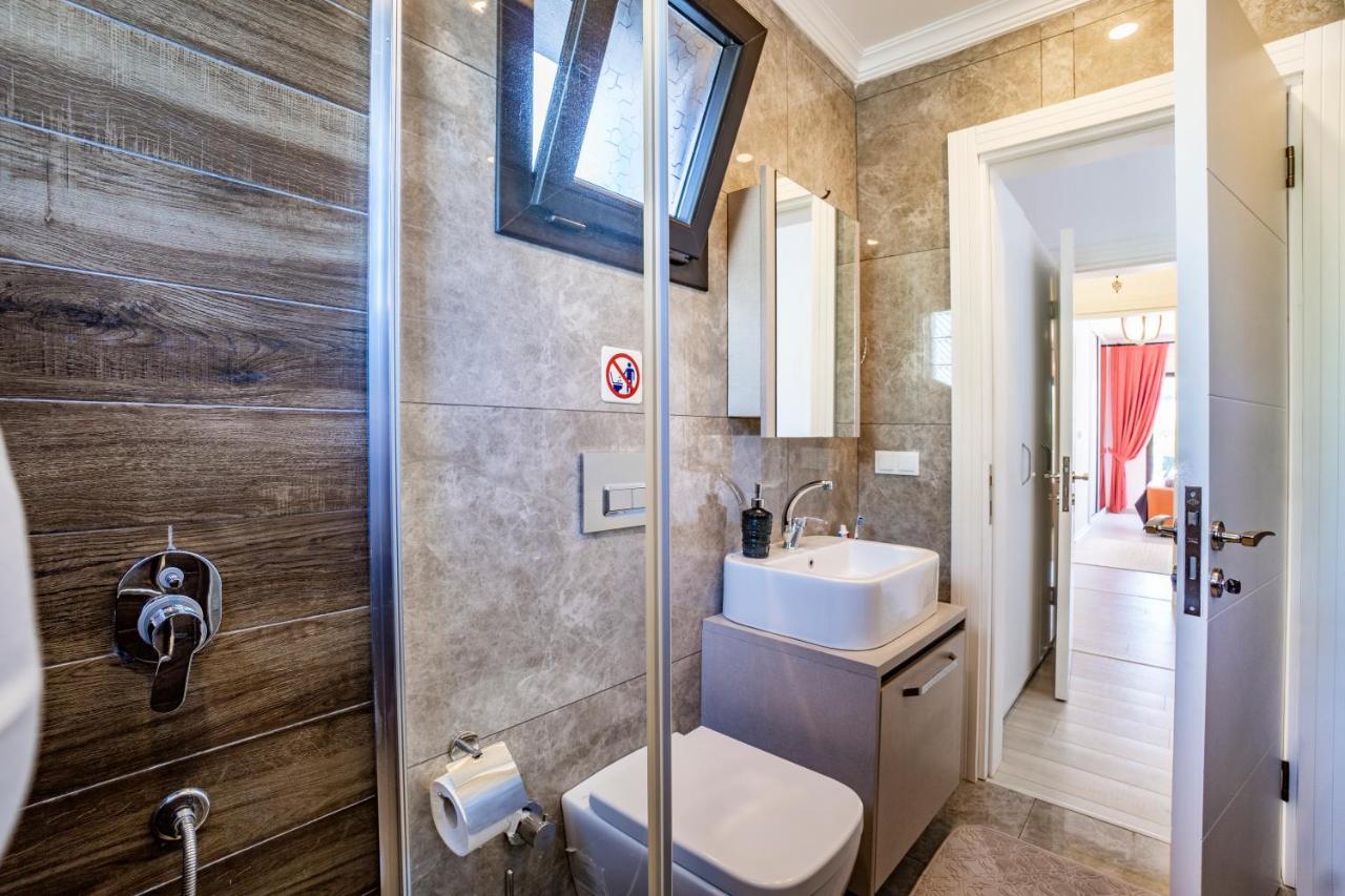 Contemporary Luxury In Yalıkavak Center Villa