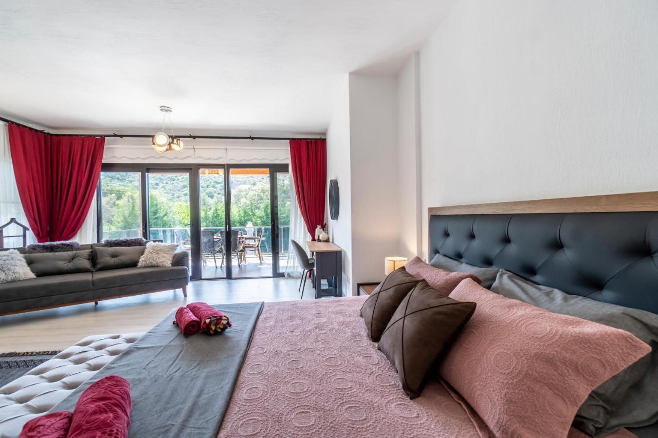 Villa Contemporary Luxury In Yalıkavak Center *