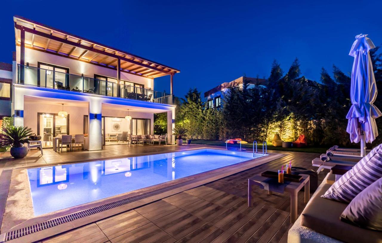 Villa Contemporary Luxury In Yalıkavak Center Bodrum