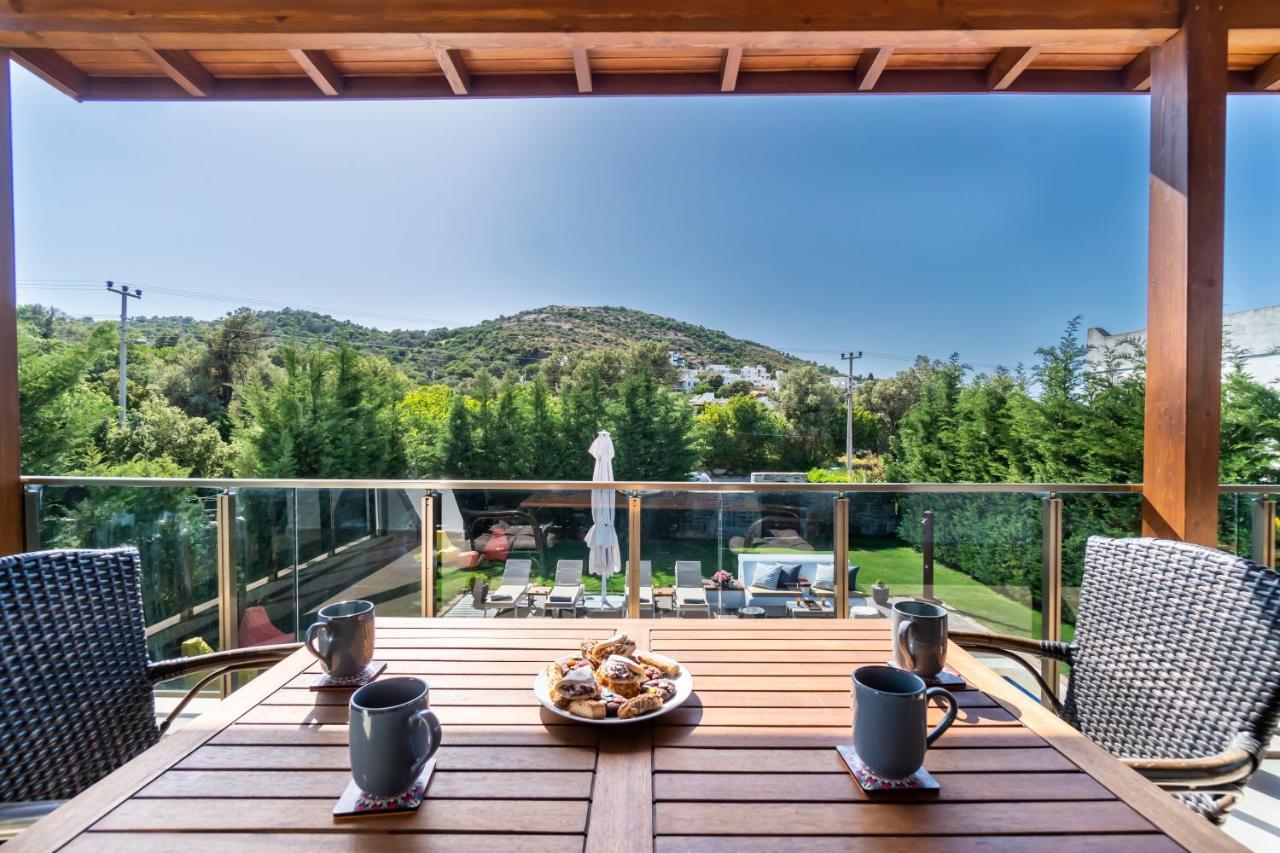 Villa Contemporary Luxury In Yalıkavak Center *